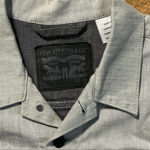 NWT Levi's Premium Two-Tone Denim Trucker Jacket - Gray & Black (Size M) - Picture 2 of 10